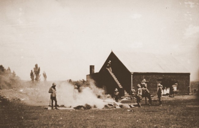 GrainHse.jpg (12656 bytes)